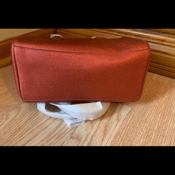 Coach Purse Ready To Ship To You Never Been Use - Picture 4 of 6